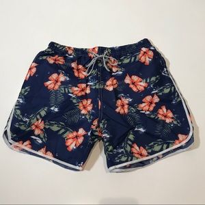 Men’s medium Navy blue floral bathing suit
